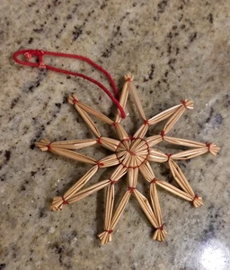 Vintage schwedischer skandinavischer Stroh Weihnachtsstern Ornament roter Faden - Bild 1 von 5