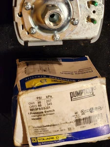 Pumptrol Square D Water Pump Pressure Switch, 30/50 PSI 9013FSG2J21 - Picture 1 of 6