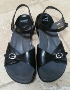 LN Dankso 41 (9.5M-10M) Black Leather Walking Sandals Ankle Strap Delaney $100+ - Picture 1 of 5
