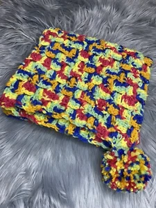Handgehäkelte Babyschale Decke bunt mit Bommel - Bild 1 von 5