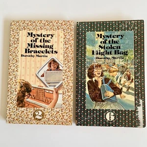 2 x Vickie Series Mystery Books Dorothy Martin Christian Youth Fiction VINTAGE - Bild 1 von 10