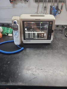 PHILIPS SureSigns VS4 Patient Monitor nellcor Temp Printer - Picture 1 of 5