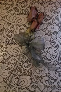 3 Welded Metal Roses Vintage 1996 Carolina Renaissance Festival Valentine's Day - Picture 1 of 10