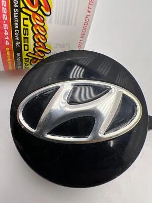 Tapa central de llantas de aleación Hyundai Elantra Veloster Ioniq 14-22 negra 52960-3X500 Foto 1 de 2