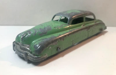 TOOTSIETOY No. 746  Diecast Metal Kaiser 4 Door Car Made In USA - Image 1 of 4
