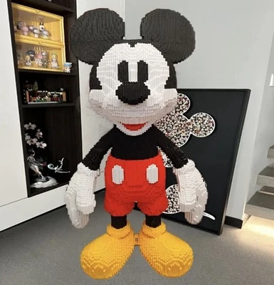 Mickey Mouse Building Block Toy Puzzle Assembled DIY Cartoon 3D Model 2500 Piece - Image 1 of 4