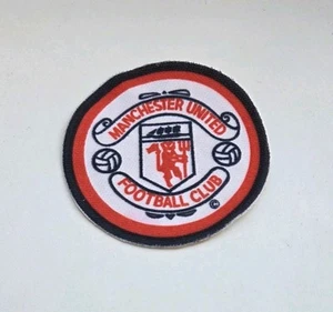 MANCHESTER UNITED VINTAGE SEW ON PATCH BADGE RARE - Picture 1 of 2
