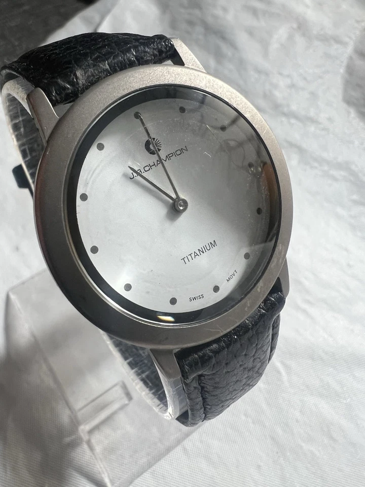 Reloj unisex JB Champion New York titanio, suizo, 35 mm, con resistencia, 24262 Foto 1 de 4