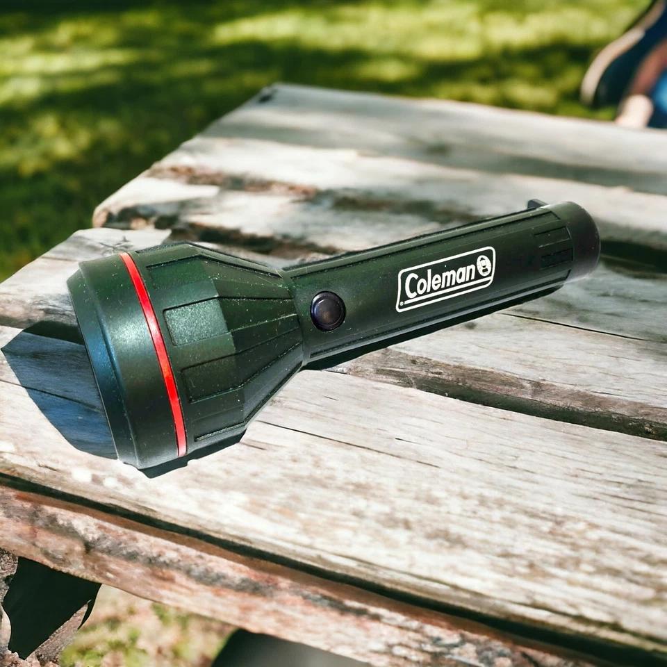 Linterna vintage años 70 Coleman 10,5" verde 2 celdas D impermeable incandescente Foto 1 de 4