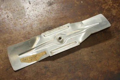 1983 - 1988 FORD ESCORT MERCURY LYNX FAN  E3FZ-8600-A - Image 1 of 4