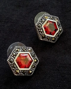 Vintage sterling silver & red stone earrings - Picture 1 of 8