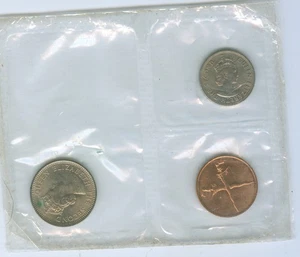 THREE UNCIRCULATED COINS OF MALAYSIA AND BRITISH BORN-1961 5 AND 10 CENT & 1962 - Picture 1 of 2