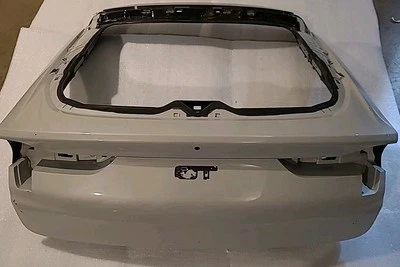 Ford Mustang Mach-E GT 2021-2024 puerta trasera puerta levadiza puerta trasera fabricante de equipos originales - solo PU local Foto 1 de 4