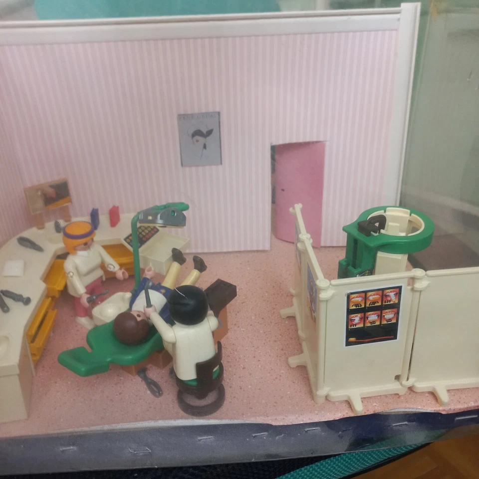 Playmobil Dentista 3762 anno 1993 ,studio Dentistico, Odontoiatra . - Immagine 1 di 4