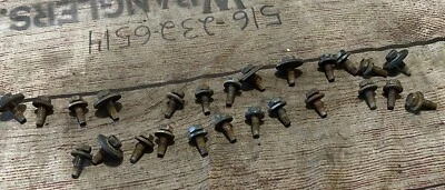 Oem JEEP WRANGLER TJ 前挡泥板车轮区域安装螺栓 97-06 六角螺栓 — 第 1/4 张图片