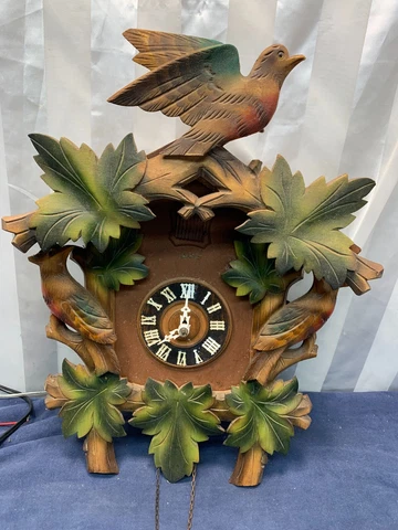 Antique 8 Day Cuckoo Clock Wall Mount Henry Coehler Co. Movement Germany Cover