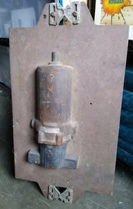 BOHNALITE AUTO PART STARTER MOLD CASTING ADVERTISING DISPLAY EARLY RARE! - Picture 1 of 5