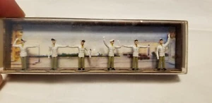 Merten HO Scale German Traffic Policemen 6 Figures # 2252 - Bild 1 von 2