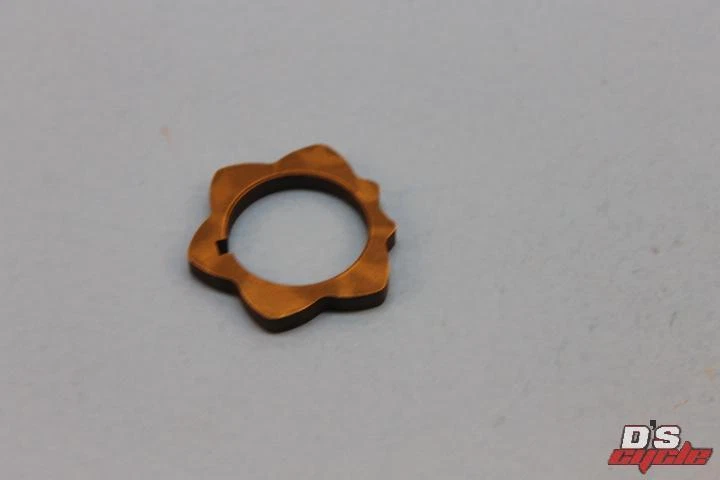NOS YAMAHA Shift Drum Cam Plate Stopper TT500 SR500 XJ1100 #2J2-W1814-00-00 - Image 1 of 1