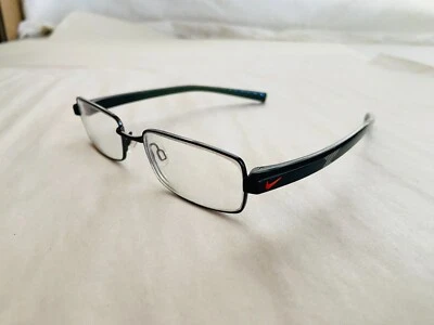 Armações de óculos retangulares de metal Nike 8079 001 Gunmetal/vermelho 49-17-140 - Imagem 1 de 4