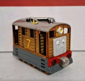 Vintage Metallic Toby Take Along Thomas & Friends 2002 Die Cast Magnets Limited - Picture 1 of 7