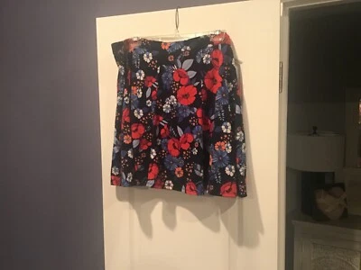 SUSAN GRAVER FLORAL LÍQUIDO TEJIDO XL LÍNEA A PULL ON SKORT TALLA XL Foto 1 de 2