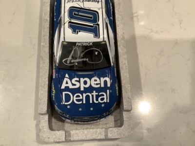  DANICA PATRICK AUTOGRAPHED 2014 CHEVY SS ASPEN DENTAL ELITE DIECAST & CARD - Image 1 of 4