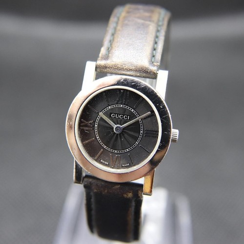 Gucci 5200L Orologio Donna Quarzo Nero Vintage 27mm Tondo Swiss Made