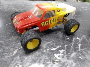 Vintage RC10T Stadium Truck - Picture 1 of 12
