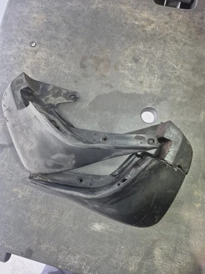 Guardabarros delanteros ACURA INTEGRA COUPE DA9 1990-1993 PROTECTORES CONTRA SALPICADURAS USADOS OEM Foto 1 de 4