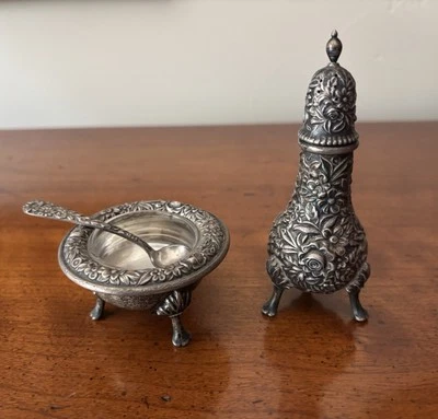 S Kirk & Son Sterling Silver #58 Salt Cellar And Spoon And Pepper S. Reposes - Image 1 of 2