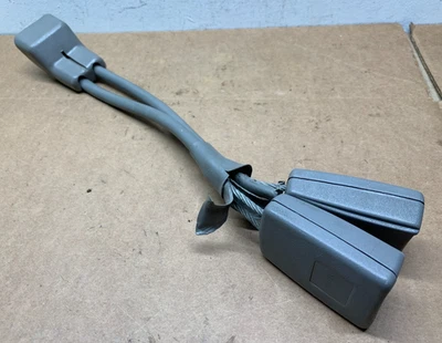 Chevy GMC C/K 1500 1988-1994 Silverado camión banco centro cinturón de seguridad hebilla gris Foto 1 de 4