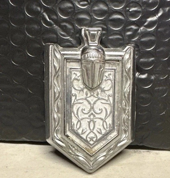 Chevrolet Monte Carlo 1978 1979 1980 emblema de cubierta de bloqueo de maletero OEM Foto 1 de 4