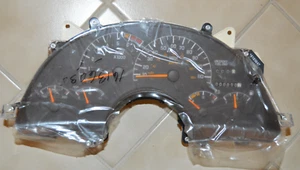 94 95 96 Pontiac Firebird Speedometer Instrument Cluster tach 3.4L V6 16180192 - Picture 1 of 7
