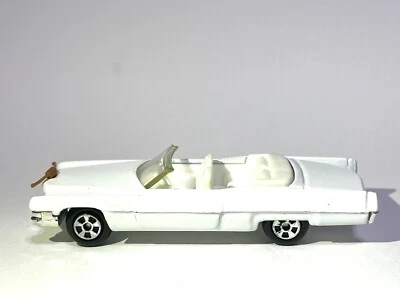 Ertl Boss Hogs Cadillac Dukes Of Hazard Белый 1/64 Гонконг СОВЕРШЕННО НОВЫЙ!! - Изображение 1 из 4