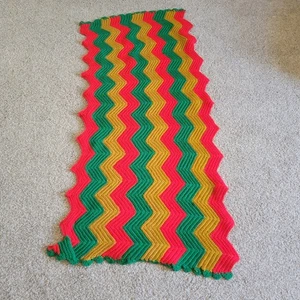 Vintage Crochet Shawl Wrap Throw Blanket Chevron Afghan Handmade Red Gold Green - Picture 1 of 9
