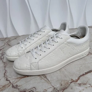 Zapatilla deportiva Louis Vuitton Luxemburgo monograma cuero blanco 8,5 LV o 9,5 EE. UU. 42,5 UE - Imagen 1 de 12