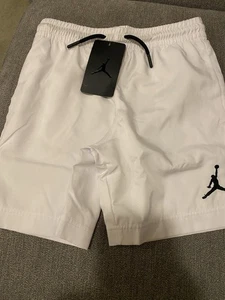 Jungen Jumpman Shorts weiß Gr. 6 M neu mit Etikett - Bild 1 von 4