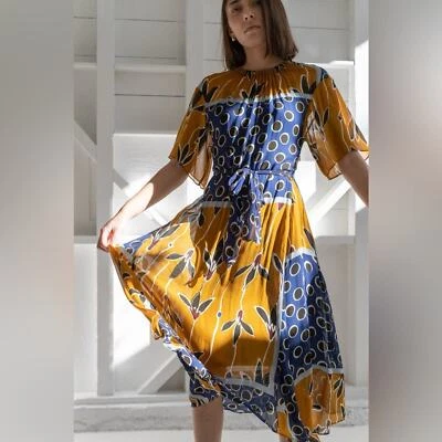 Vestido Zara Azul y Mostaza de Gasa, Cintura Corbata, En Capas, Talla Pequeña Foto 1 de 4