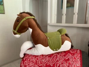 PO-KNEE - PLUSH HORSE RIDE ON PARENT'S KNEE - LIKE NEW - Picture 1 of 1