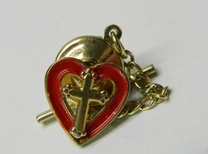 Vintage gold tone cross in red enamel heart shape Tie Tac/Pin - Picture 1 of 3