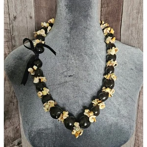 Collar Hawaiano Polinesio Kukui Nuez Lei Marrón Concha Aloha Luau Regalo De Colección - Imagen 1 de 6