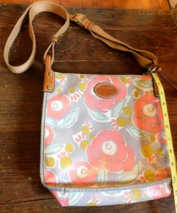 FOSSIL Crossbody bag Gray Coated Canvas Pink Roses Flowers Floral Pretty & Cute - Picture 1 of 11