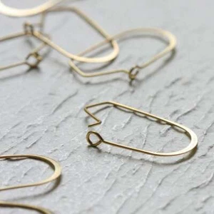 20 Stück Massiv Messing Unregelmäßig Gehämmert - Ohrring Haken - Ohrring Hoop (CW-4316C) - Bild 1 von 3