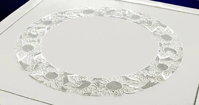 Handarbeiten Tischdecken Sonnenblumen à Jour oder 5 Anderen Designe : 90x90cm. - Image 1 of 4