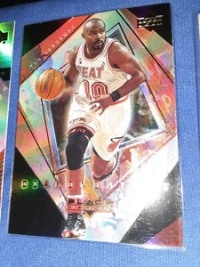 2000-01 UD BLACK DIAMOND POTREBBE INSERIRE #DM12 TIM HARDAWAY MIAMI HEAT SILVER PRIZM - Foto 1 di 1