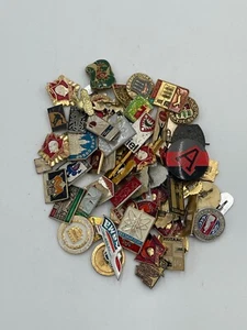Lot of unsorted old antique vintage collectible pins medals badges - Picture 1 of 1