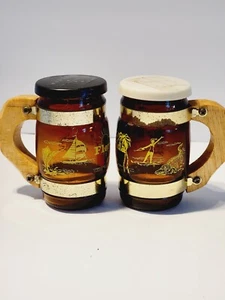 Vintage Florida Glass Barrel Souvenir Salt & Pepper Shakers Set - Picture 1 of 9