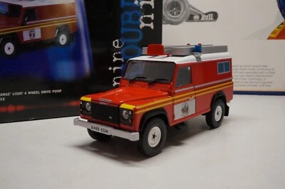 CORGI 9 DOUBLE 9 - LAND ROVER - FIRE SERVICE - 1:43 SCALE MODEL CAR CC07704 - Image 1 of 4
