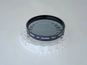 TIFFEN 58mm CIR POLARIZER w/CASE JAPAN - Picture 1 of 2